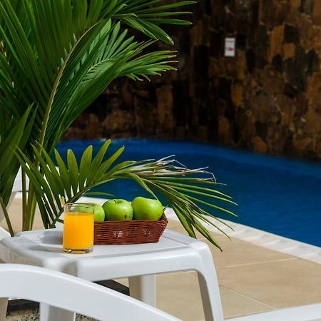 Arami Hotel & Lodge Πουέρτο Ιγκουασού Εξωτερικό φωτογραφία